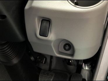 TOYOTA�@�g���G�[�X�i2019�N�j�@�Ɂ@RECARO�i���J���j�@�G���S���hMV�@BK�@�V�[�g�q�[�^�[�t���@����