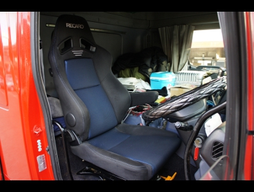 HINO�@�v���t�B�A�@�Ɂ@RECARO�i���J���j�@SR-7F�@GK100�@BK/BL�@����