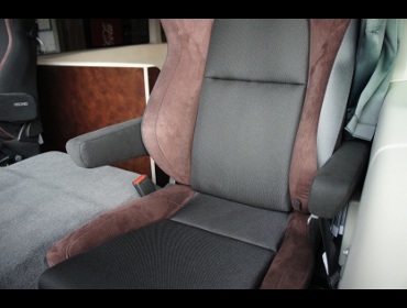 TOYOTA�@�R�[�X�^�[�@XZB60�i2020�N�j�@�Ɂ@RECARO�i���J���j�@SR-7F�@GU100H�@�u���E���@�V�[�g�q�[�^�[�t���@�A�[�����X�g�t���@�~���E�@����