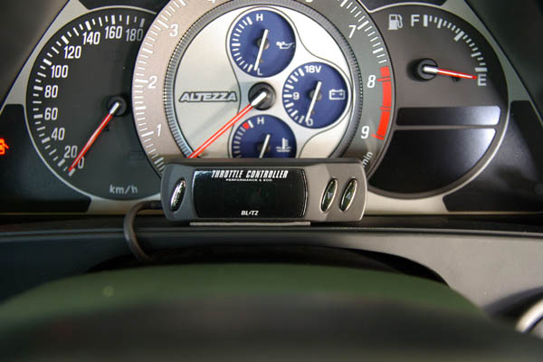 スロットルコントローラー