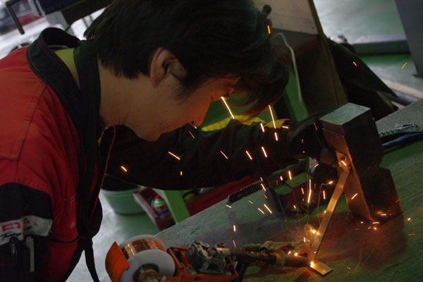 ダットサントラック