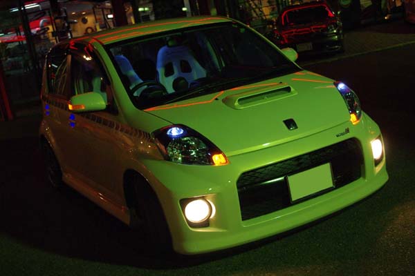 �p�b�\�@�Ɂ@�X�[�p�[�`���[�W���[