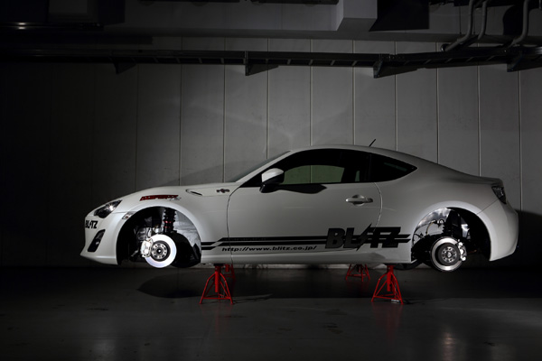 BLITZ�@�_���p�[ZZR