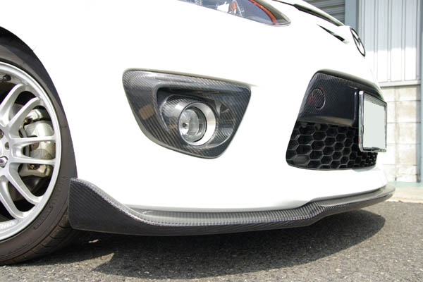 フロントリップスポイラー